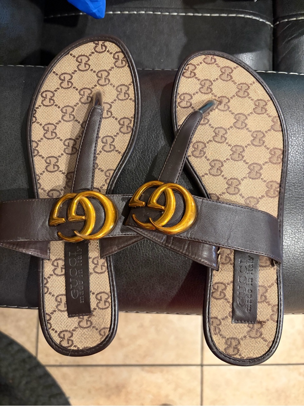 Gucci Brown & Gold GG Canvas Leather Thong Sandals says 42 but fits 9.5/10
